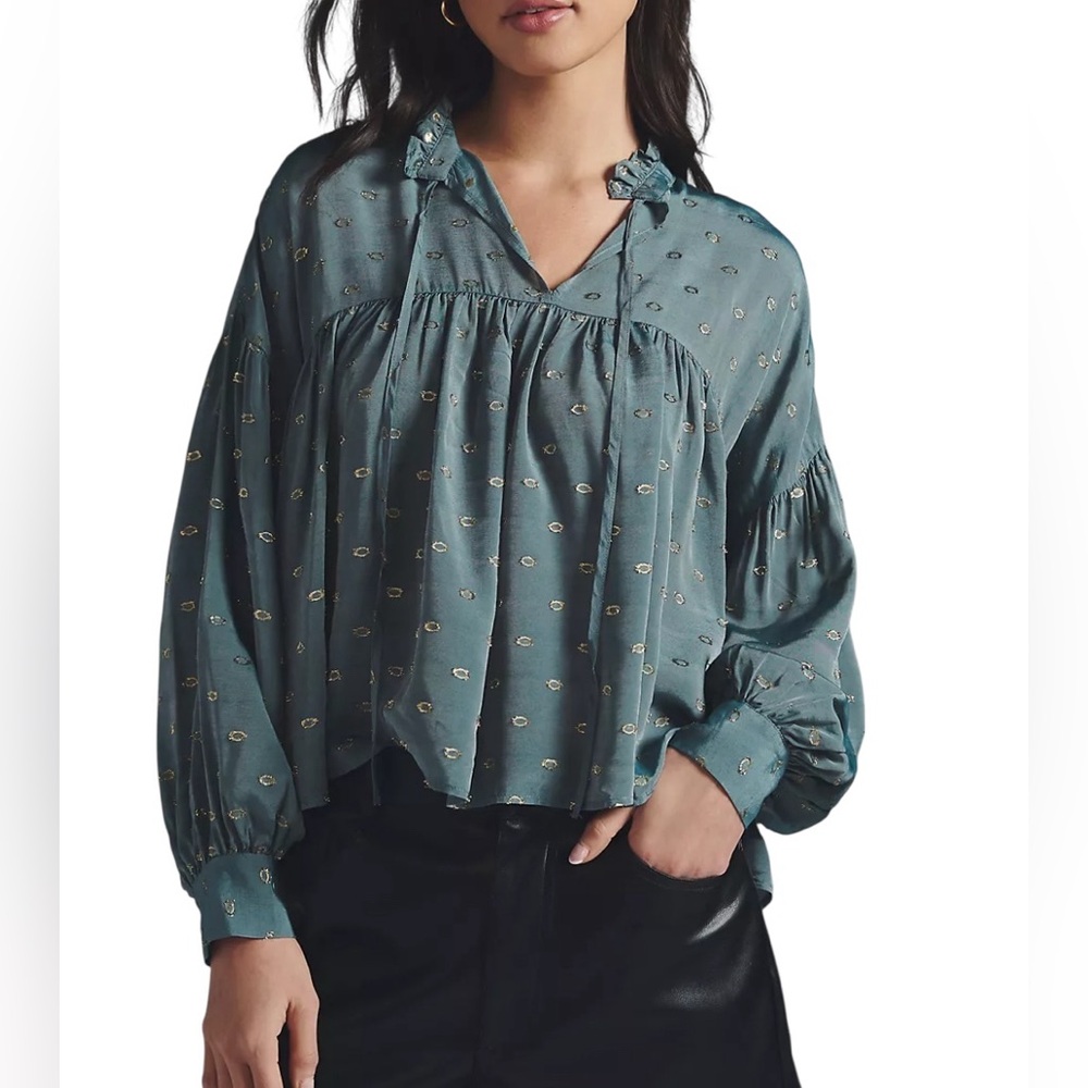 Anthropologie Gray Peasant Blouse with Subtle shimmery Gold Pattern Size Small